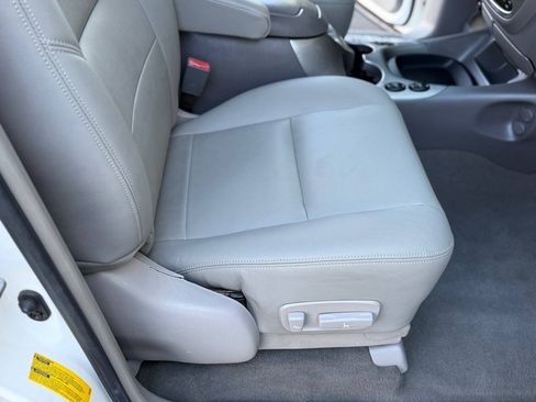 Used 2004 Toyota Sequoia Limited RWD image 65