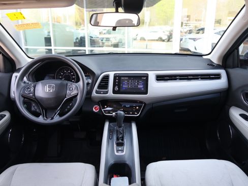 Used 2019 Honda HR-V EX image 15