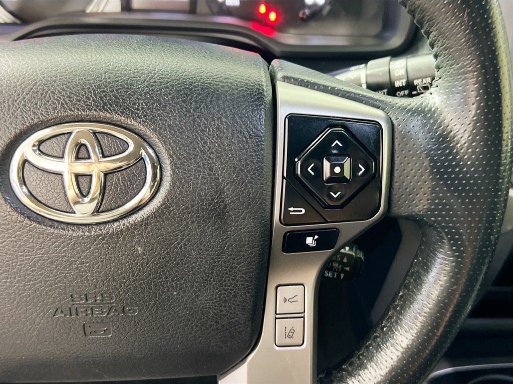 Used 2022 Toyota 4Runner SR5 RWD image 17