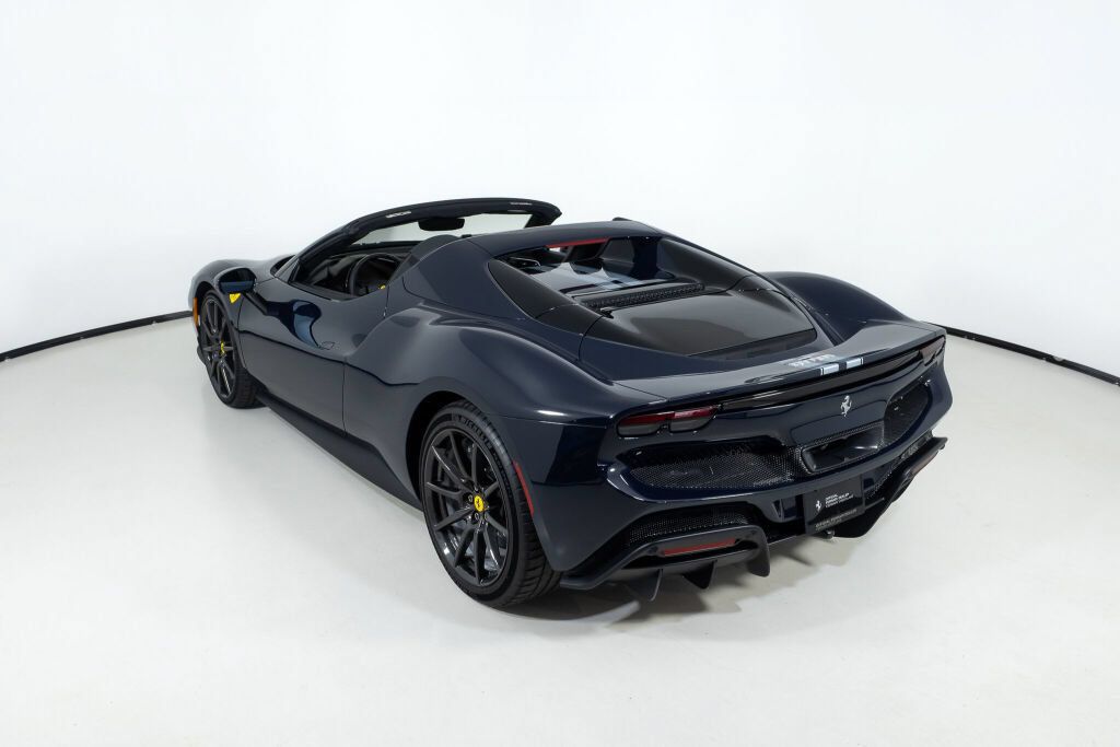 Used 2024 Ferrari 296 GTS RWD image 5