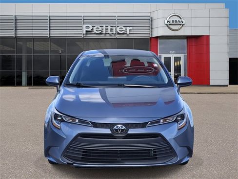 Used 2024 Toyota Corolla LE image 2