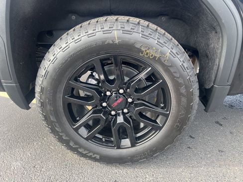 New 2026 GMC Sierra 1500 Elevation image 8