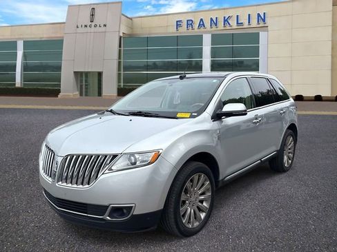 Used 2015 Lincoln MKX FWD w/ Equipment Group 102A image 3