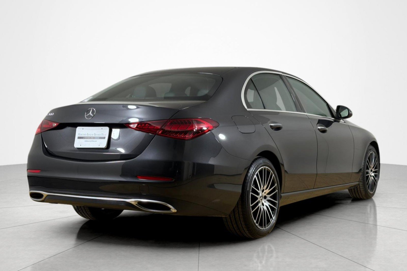 Used 2023 Mercedes-Benz C 300 Sedan image 5