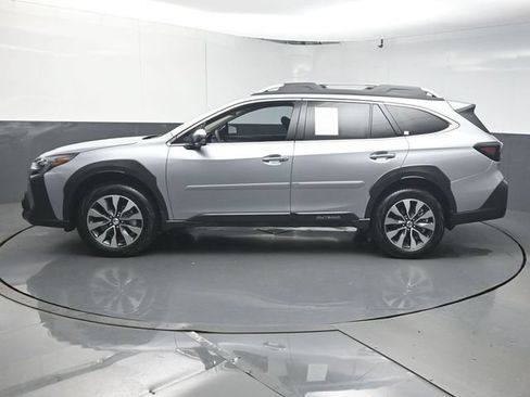 Certified 2025 Subaru Outback Touring w/ Popular Package #2 AWD/4WD image 5
