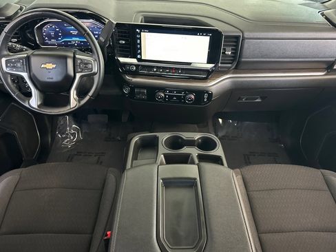 Used 2024 Chevrolet Silverado 3500 LT AWD/4WD image 16