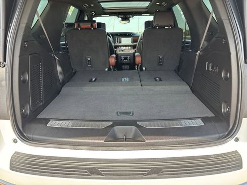 Used 2023 GMC Yukon Denali Ultimate image 27
