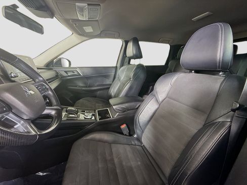 Used 2022 Mitsubishi Outlander SE image 22