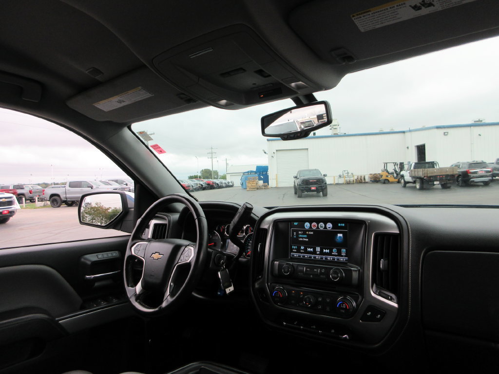 Used 2018 Chevrolet Silverado 1500 LTZ Z71 AWD/4WD image 24