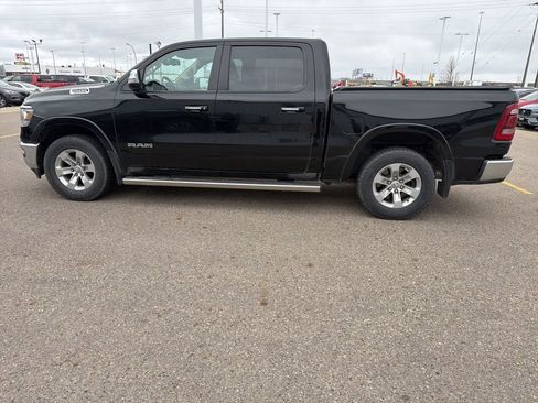 Used 2019 RAM 1500 Laramie AWD/4WD image 14