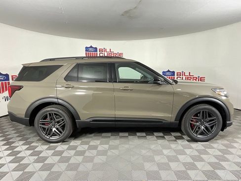 New 2026 Ford Explorer ST-Line RWD image 2