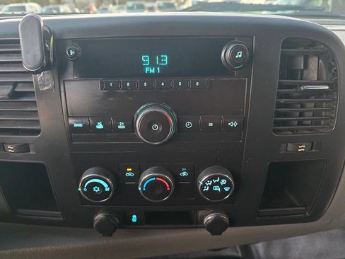 Used 2013 Chevrolet Silverado 2500 W/T image 33