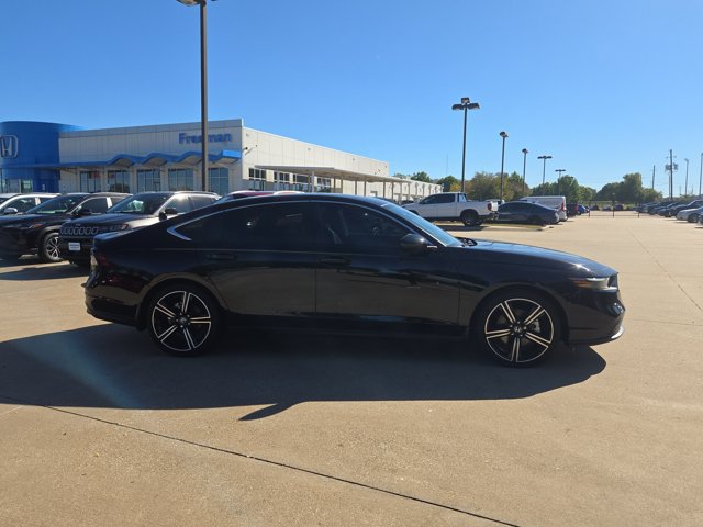 Used 2025 Honda Accord Sport image 4