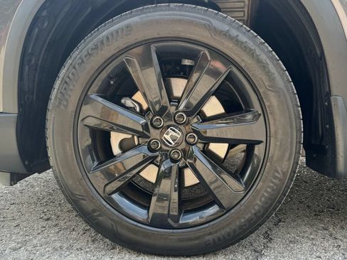 Used 2025 Honda Pilot Black Edition image 10