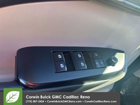 Used 2015 Toyota Highlander Limited w/ Driver Technology Package image 12