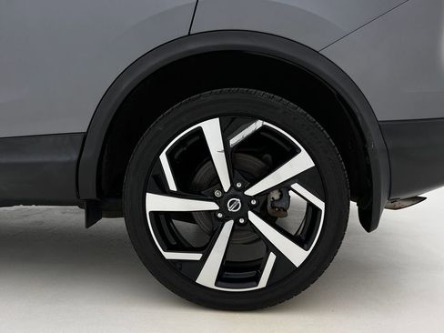 Used 2020 Nissan Rogue Sport SL w/ Premium Package image 25