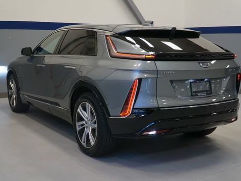 Certified 2024 Cadillac Lyriq Tech w/ Driver Assist Package AWD/4WD image 3