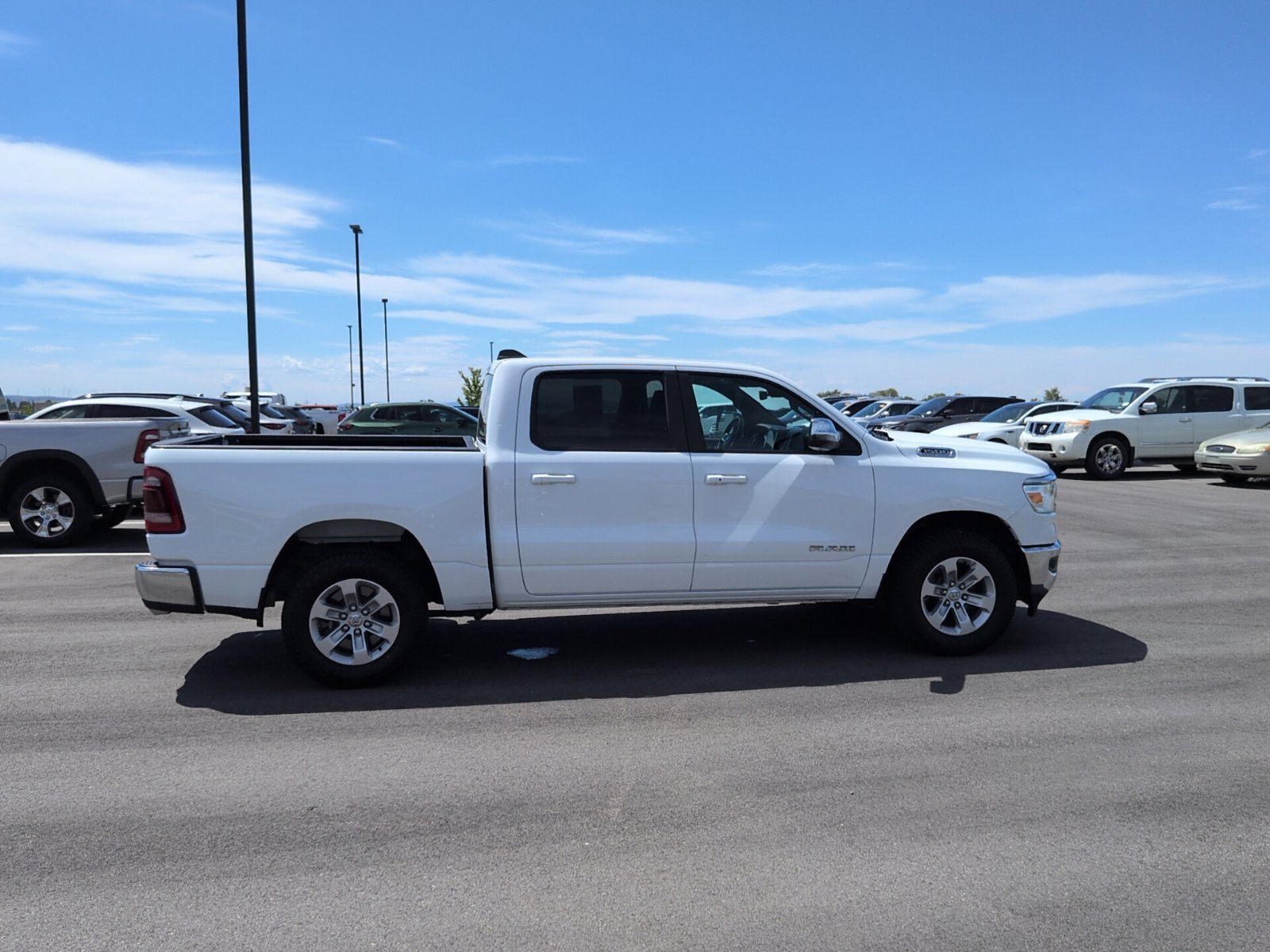 Used 2024 RAM 1500 Laramie AWD/4WD image 8