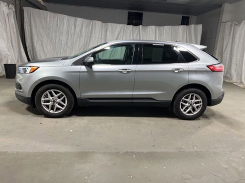 Used 2024 Ford Edge SEL image 4