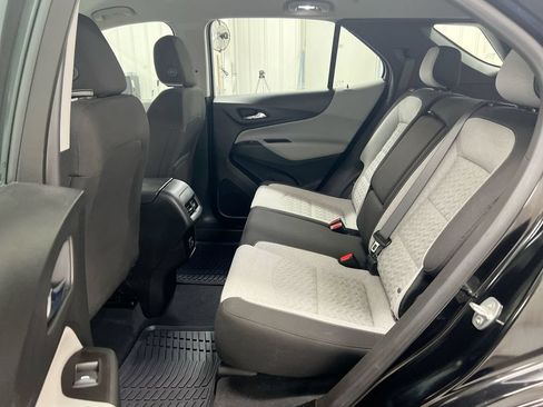 Used 2022 Chevrolet Equinox LS AWD/4WD image 22