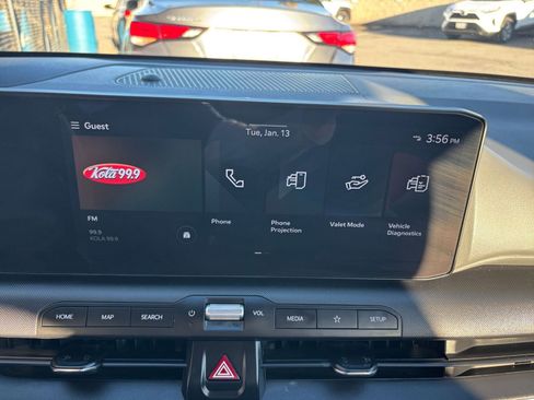 Used 2025 Kia K4 LXS image 21