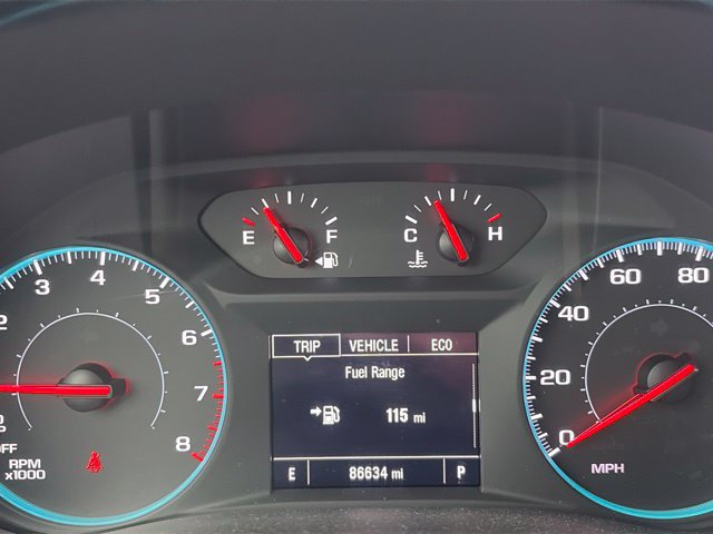 Used 2023 Chevrolet Traverse LT FWD image 9