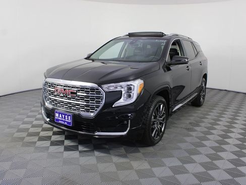 Used 2022 GMC Terrain Denali w/ Black Diamond Edition AWD/4WD image 27