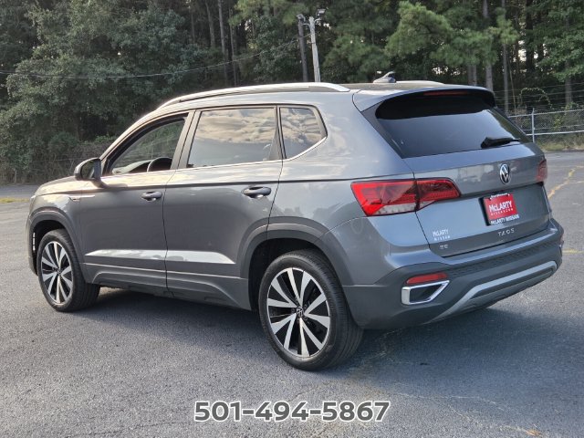 Used 2022 Volkswagen Taos SE FWD image 3