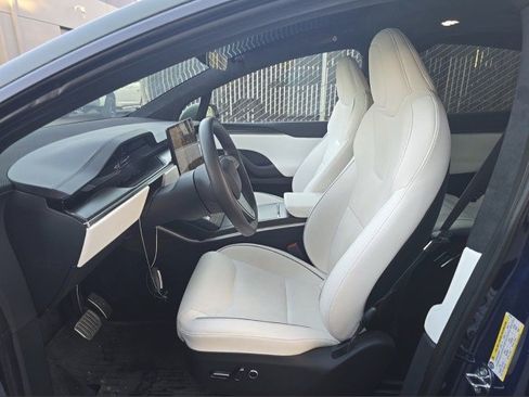 Used 2023 Tesla Model X Plaid AWD/4WD image 4