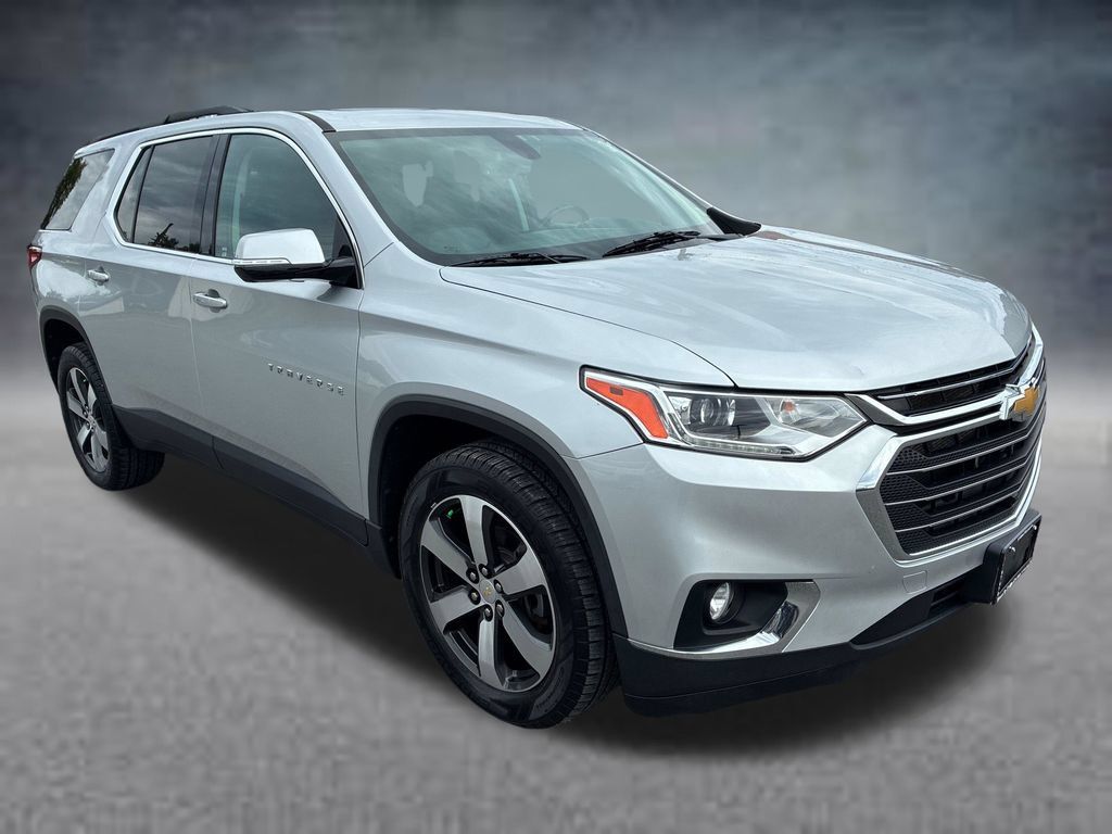 Used 2020 Chevrolet Traverse LT w/ LT Premium Package AWD/4WD image 8