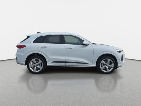 New 2025 Audi Q5 Premium Plus image 4