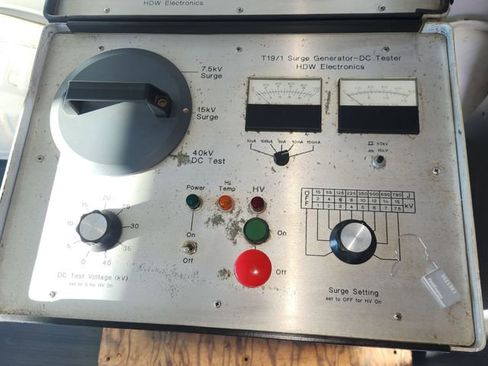 Used 2014 Chevrolet Express 2500 image 2