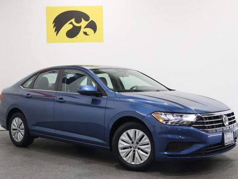 Used 2019 Volkswagen Jetta S w/ Driver Assistance Package FWD image 2