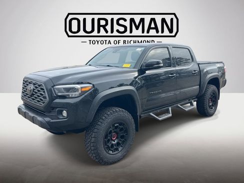 Used 2023 Toyota Tacoma TRD Off-Road w/ Advanced Technology Package image 22
