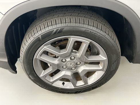 Used 2023 Honda Passport EX-L image 11