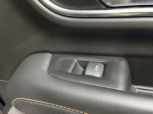 Used 2023 GMC Yukon AT4 image 48