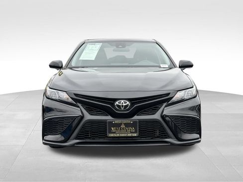 Used 2024 Toyota Camry SE w/ Blackout Package (TMS) FWD image 3