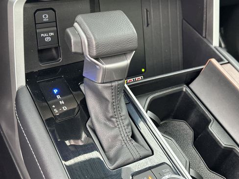 Used 2025 Toyota Sequoia Capstone image 18