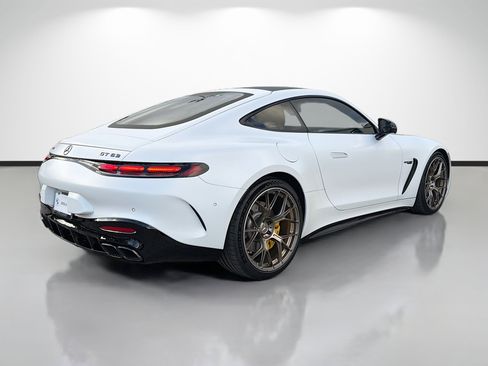 Used 2025 Mercedes-Benz AMG GT 63 image 3