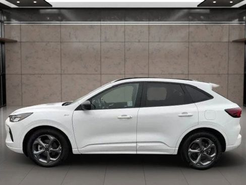 Used 2023 Ford Escape ST-Line image 5