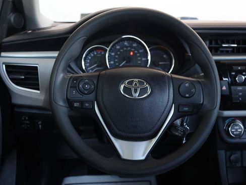 Used 2014 Toyota Corolla LE FWD image 35