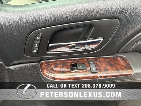 Used 2014 GMC Yukon Denali image 12