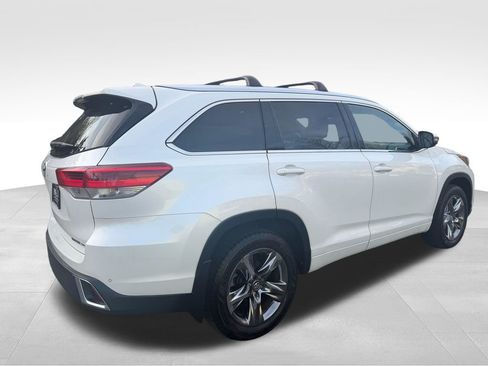 Used 2019 Toyota Highlander Limited Platinum image 8