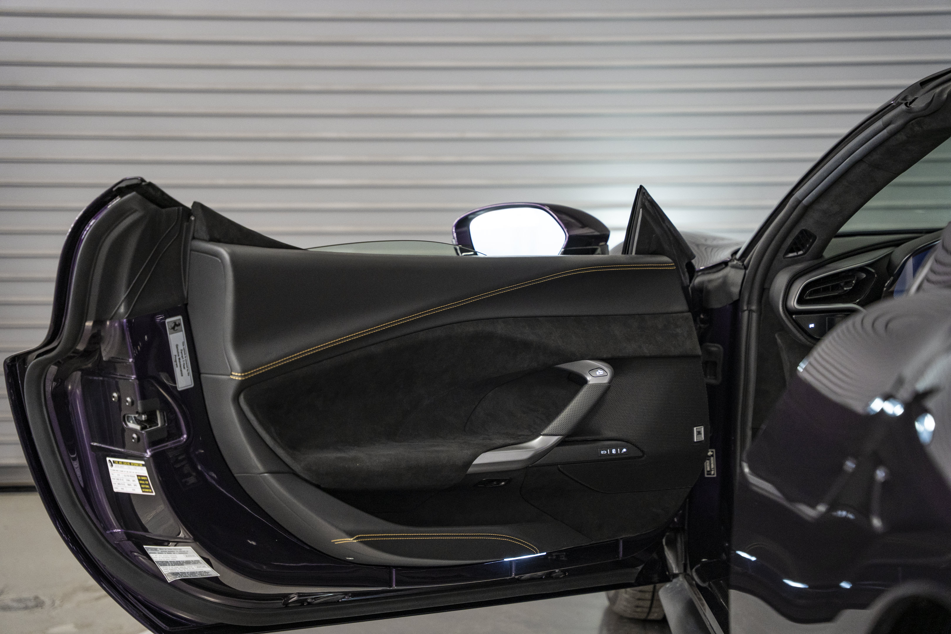 Used 2024 Ferrari 296 GTS RWD image 21
