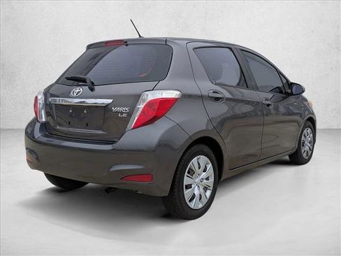Used 2014 Toyota Yaris LE image 5