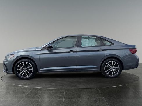 Used 2025 Volkswagen Jetta Sport FWD image 5