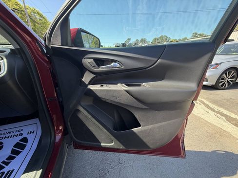 Used 2018 Chevrolet Equinox LT AWD/4WD image 23