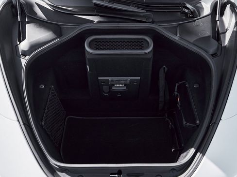 Used 2024 McLaren 750S RWD image 20