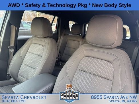 Used 2025 Chevrolet Equinox LT w/ Safety and Technology Package image 15
