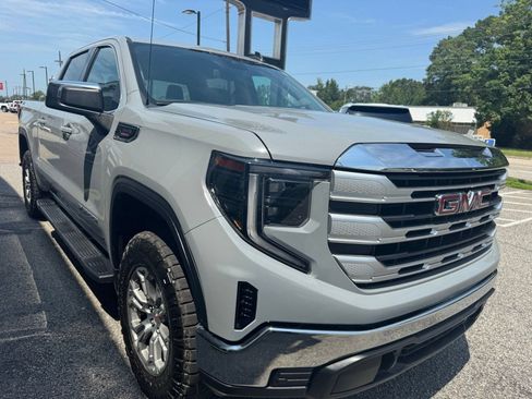 Certified 2024 GMC Sierra 1500 SLE w/ Preferred Package AWD/4WD image 7